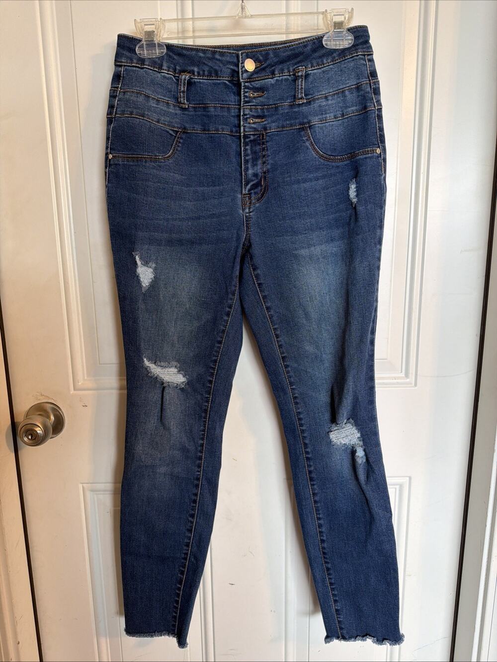 Refuge High Rise Distressed Jeans Med Blue Sz 6